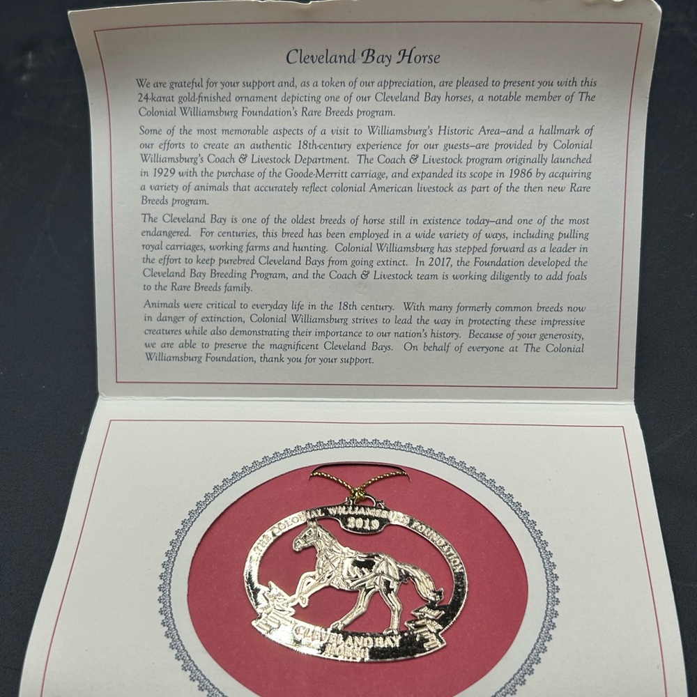 Gold Cleveland Bay Horse Medallion colonial Williamsburg, Christmas ornament